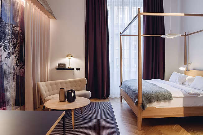 Doppelzimmer Large #28 Tobias Moretti - Boutique Hotel Altstadt Vienna